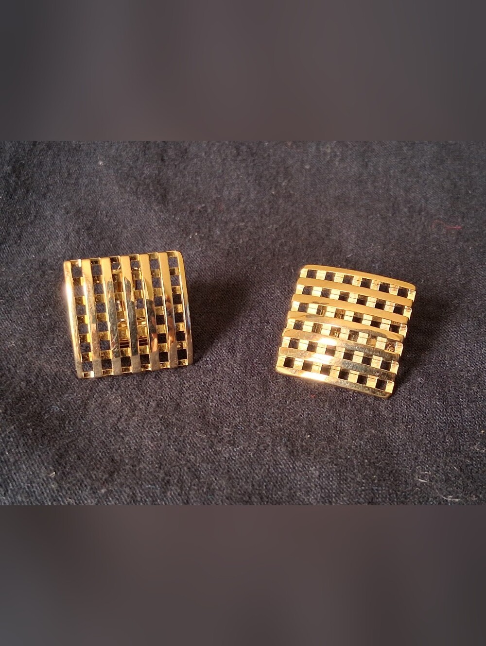 Vintage Signed Avon Gold Toned Grid-Pattern Clip Earrings
